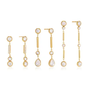 Set aus drei Paaren eleganter vergoldeter Edelstahl-Ohrhänger mit Zirkonia-Steinen