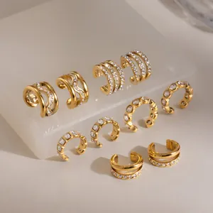 Detailansicht verschiedener 18k vergoldeter Zirkonia-Ohrklemmen aus Edelstahl ohne Loch