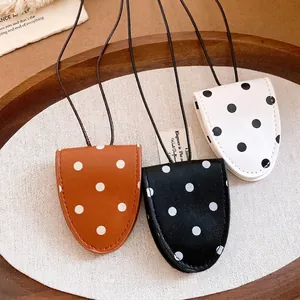 Mode Polka Dot Kunstleder Brillenhalter Halskette Handgefertigte Geometrische Pulloverkette Minimalistisches Nischendesign Schmuck Für Damen