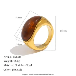 Anillo vintage de acero inoxidable chapado en oro de 18K con piedra acrílica