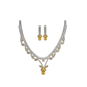 Elegante zirkonia ketting- en oorbellen set met waterdruppel voor luxe banketten