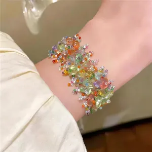Buntes böhmisches Glasperlenarmband im ethnischen handgefertigten Stil für Damen Schmuck