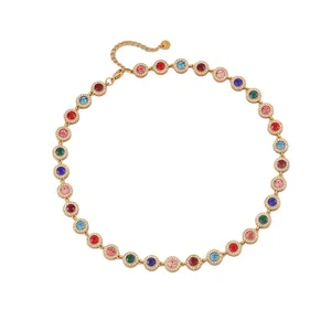 Collier plaqué or avec pendentifs ronds en zircons colorés, style hip-hop tendance.