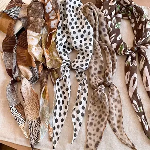 Foulard en soie rétro à fleurs et léopard avec perles pour femmes, accessoire léger