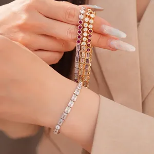 Elegantes pulseras tenis bañadas en oro de 18 quilates con circonitas redondas y cuadradas