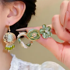 Vintage Geplooid Rond Kwastje Oorbellen Voor Vrouwen Verguld Etnische Stijl Groen Emaille Bloem Hangoorbellen Legering Strass Kunstparel Sieraden