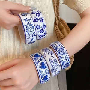New Chinese Style Blue And White Porcelain Pattern Bangle Retro Floral Heart Butterfly Print Artificial Pearl Bracelet For Women
