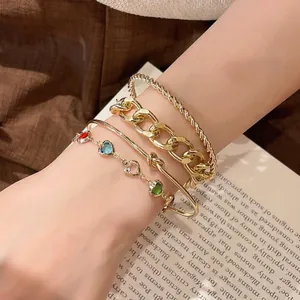Nischen Design Herz Glasperlen Armband Set Legierung Galvanisiert Verdrehter Offener Armreif Panzerkette Modeschmuck Für Damen