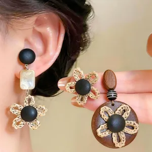 Boucles d'Oreilles Pendantes Fleurs Tissées Main Vintage Bois Résine Marbre Perle Avec Tige en Argent pour Femmes Bijoux Boho