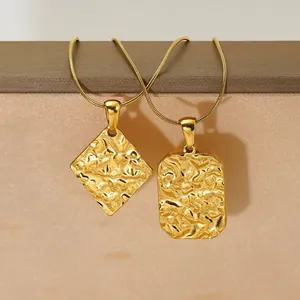 Vintage 18K Gold Plated Stainless Steel Hammered Square Tag Pendant Necklace For Women Retro Geometric Snake Chain Necklace Waterproof Jewelry
