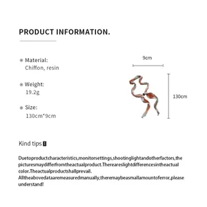 Volledige specificaties voor Koreaanse geplooide chiffon stropdas ketting met hars