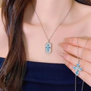 Dames Koper Zirconia Vierkante Hanger Ketting Zilver Blauw Kruis Sleutelbeenketting Licht Luxe Mode Sieraden Halsketting