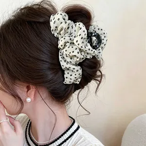 Korean Style Acrylic Fabric Floral Hair Claw Vintage Shark Clip Minimalist Fashion Hair Accessories For Women Versatile Hair Grip