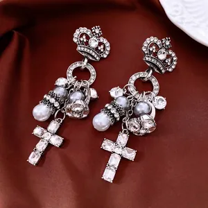 Luxus Barock Legierung Strass Krone Kreuz Hängeohrringe Mit Künstliche Perle Stahl Stift Vintage Party Bankett Schmuck Für Damen