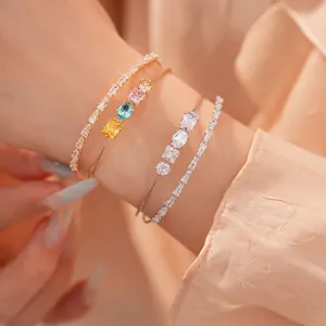 18k Vergoldeter Zirkonia Doppelschicht Offener Armreif Geometrisch Quadratisch Rund Bunt Luxus Verstellbarer Damen Schmuck Manschette