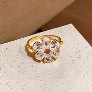 Funkelnder Zirkon-Blumenring, eleganter verstellbarer Goldring mit luxuriösem Design