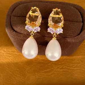 Élégantes Boucles d'Oreilles Clous en Perle Artificielle et Zirconia Forme Goutte d'Eau Plaqué Or Véritable Cuivre Avec Tige en Argent Bijoux Femme Cadeau Banquet