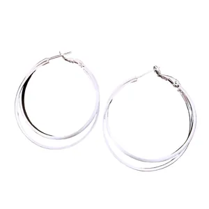 Boucles d'oreilles créoles doubles argentées minimalistes avec finition polie brillante