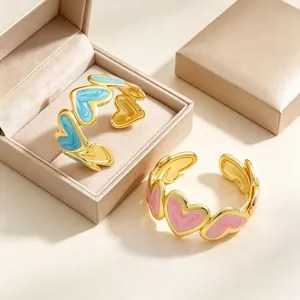 Brazalete Abierto en C con Corazón 3D Estilo Dopamina para Mujer Chapado en Oro de 18K Esmalte Joyería de Moda Regalo