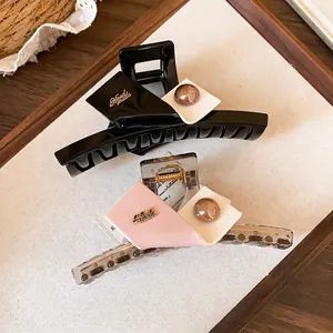 Elegant Korean style color-block geometric hair claw clips for women hair accessories