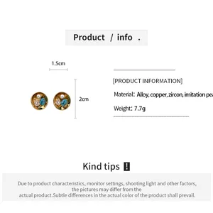 Detailed size and material specifications for retro round stud earrings with pearl inlay.