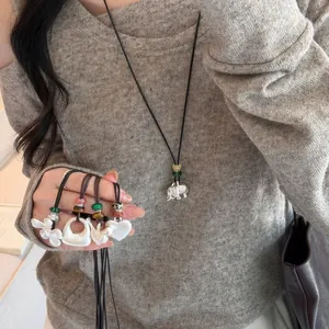 Collier Pendentif Cœur Éléphant Oiseau en Alliage Brossé Style Coréen Longue Chaîne de Pull Bijoux Femme Polyvalents de Navette