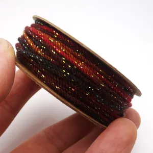 1,2mm unelastischer handgedrehter Baumwollfaden mit Goldakzenten und Segmentfärbung für Handwerk