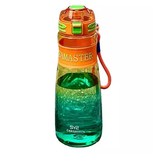 Gradient Sport Trinkflasche mit Skalenmarkierungen und Tragegurt für Outdoor-Aktivitäten