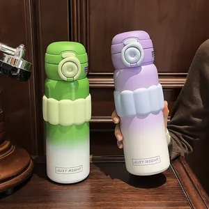 Bouteille isotherme minimaliste en acier inoxydable 316 avec dégradé et paille double