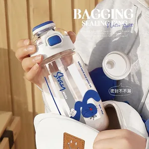 Bouteille d'Eau en Plastique 700ml Avec Paille Style Ins Double Boisson Portable Anti-fuite Gobelet Spatial École Voyage