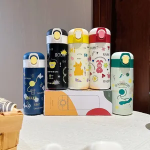 Collezione di cinque borracce termiche in acciaio con simpatici motivi a cartoni