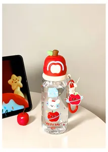 Bouteille d'eau mignonne avec thème pomme, autocollants de dessins et paille
