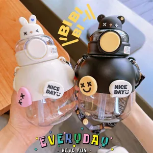 Borraccia per Bambini in Plastica Portatile con Coperchio a Forma di Orso Con Cannuccia e Cinturino Regolabile
