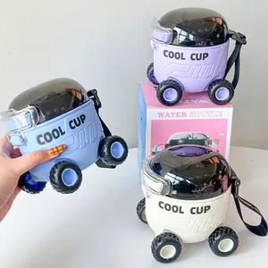 Kreative Kunststoff Wasserflasche Für Kinder Mit Strohhalm Schultergurt Cartoon Form Tragbarer Auslaufsicherer Trinkbecher Geschenk