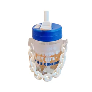 Bouteille d'eau en verre style ins avec poignée en chaîne blanche et paille pour étudiants