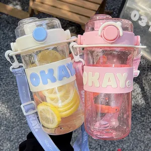 Bouteille d'Eau en Plastique Minimaliste Moderne de Grande Capacité Avec Paille Gobelet Portable à Double Boisson Anti-fuite Avec Bandoulière