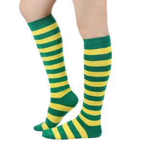 Chaussettes hautes rayées vert et jaune pour femme, idéal pour cosplay et sport