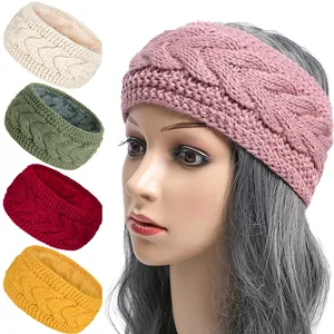 Detalle de las opciones de color y forro polar de la cinta de pelo de punto para invierno