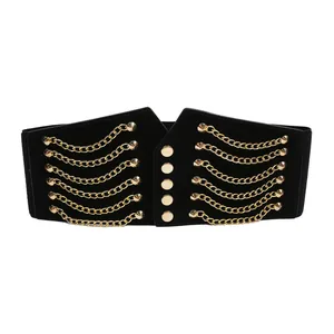 Detailansicht eines breiten schwarzen elastischen Korsettgürtels mit goldenen Ketten.