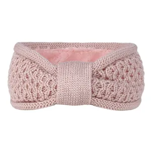 Détail de face d'un bandeau en tricot rose avec doublure polaire et nœud pour l'hiver
