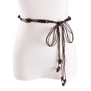 Elegante handgeweven tailleriem voor dames met donkere houten kralen en kwastjes
