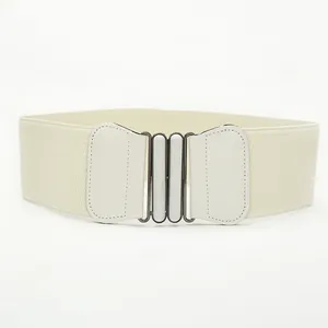 Cintura elastica ampia taglie forti color crema da donna con fibbia metallica decorativa