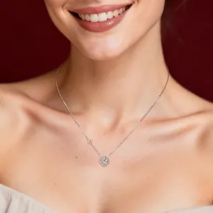 Elegante collar con colgante de trébol de cuatro hojas en moissanite oro 14k mujer