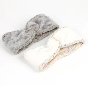 Bandeaux d'hiver en tricot avec points colorés et doublure polaire chaude pour oreilles