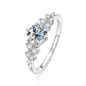 Moissanit Verlobungsring Mit Sechs Zacken Für Damen Sternenstrahlen-Design Hochzeitsring Vergoldetes Kupfer High-End Nischenstil Fingerschmuck