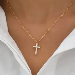 Women's Moissanite Cross Pendant Necklace Gold Silver Plated Copper Inlaid Fashion Commute Choker Necklace Jewelry Gift