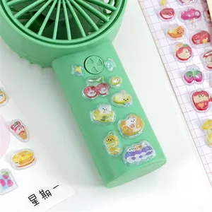 Detalle de pegatinas 3D de cristal en relieve con lindos diseños de dibujos animados
