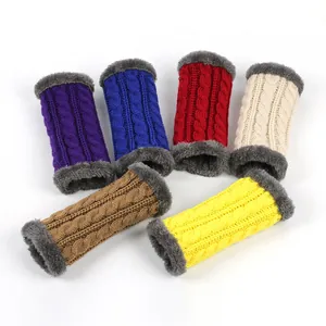 Assortiment de manchons en tricot torsadé épais avec doublure peluche et fourrure