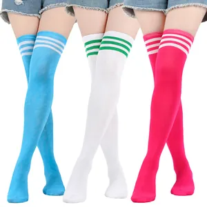 Dames over-de-knie sokken met drie strepen in blauwe, witte en roze kleurencombinaties