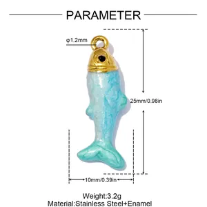 Diagramma dettagliato delle dimensioni di un ciondolo a pesce in acciaio smaltato blu.